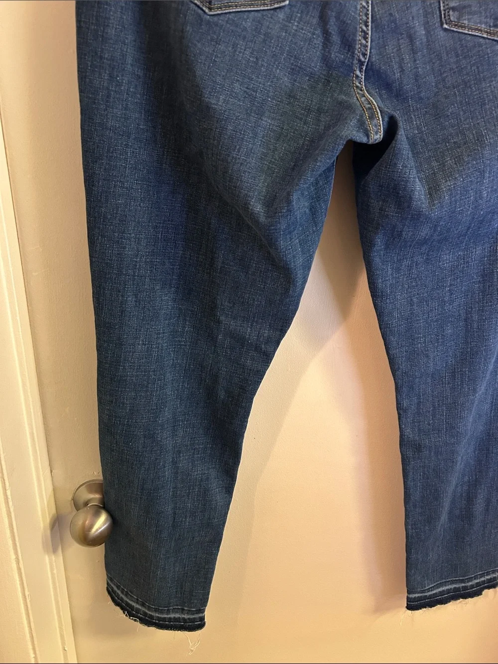 Levi's Women’s Dark Blue Skinny Jeans with Light Distressing